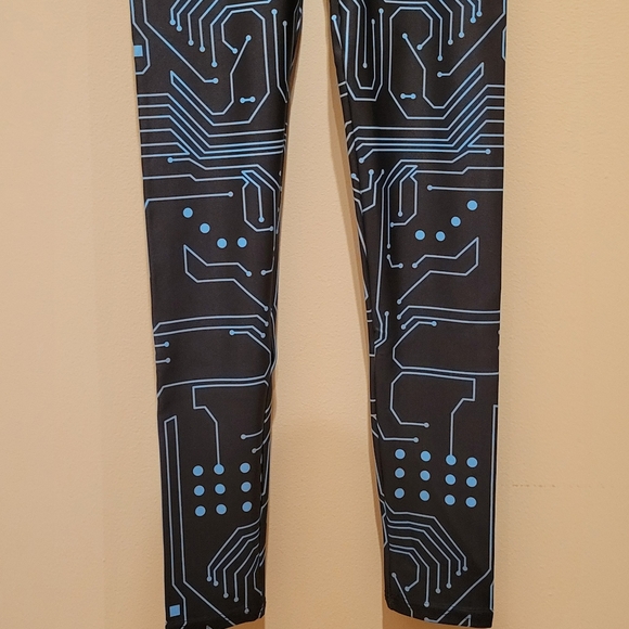 Bombsheller circuit board leggings - Picture 6 of 13